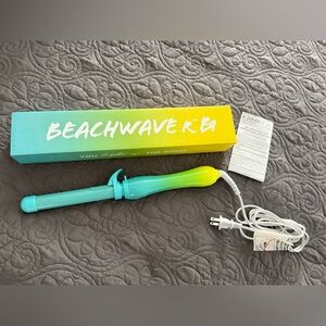 Beachwaver B1 Neon Ocean rotating 1 inch ceramic rotating curling iron. Used 1x